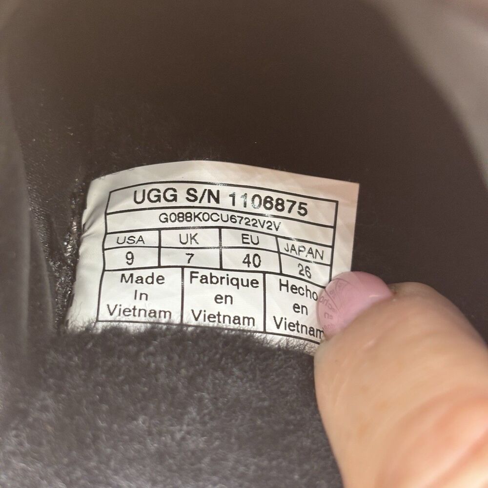 UGG Puff Yeah Sliders Women’s Size 9 Furry lined‎ Sandals Black Shoes - Picture 8 of 8